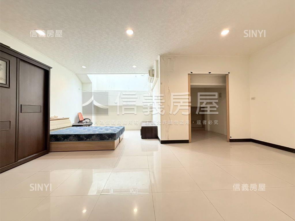 近澄清湖皇朝稀有車墅房屋室內格局與周邊環境