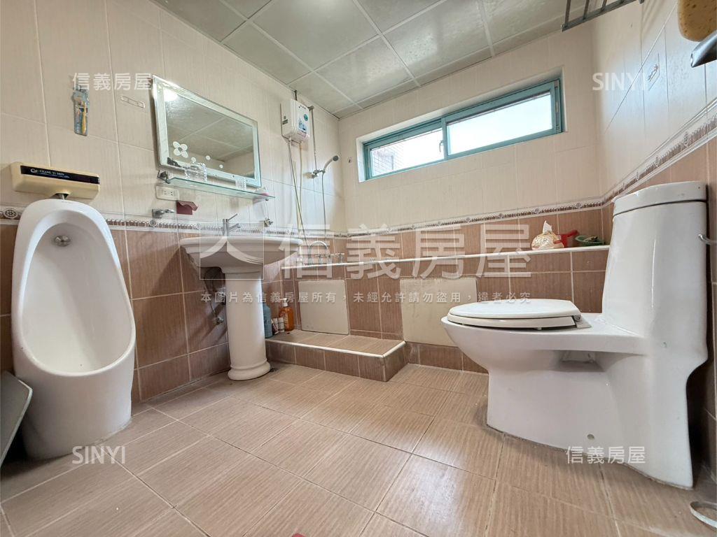 近澄清湖皇朝稀有車墅房屋室內格局與周邊環境