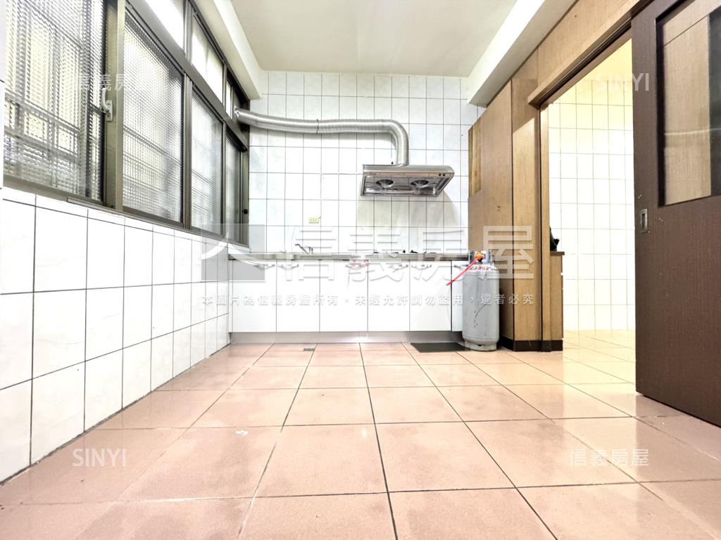 近軟園低總價透天房屋室內格局與周邊環境