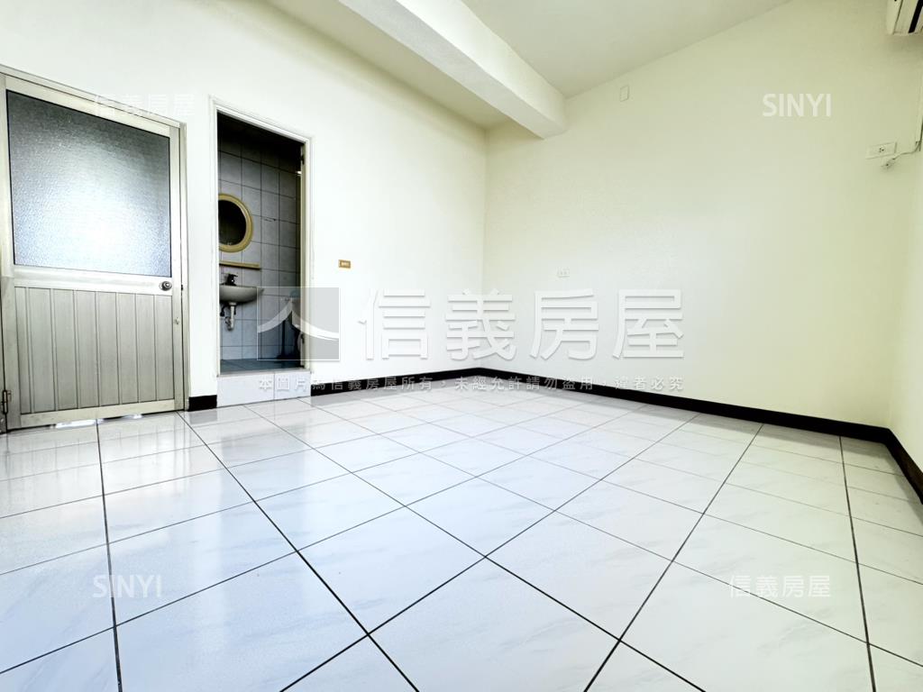 近軟園低總價透天房屋室內格局與周邊環境