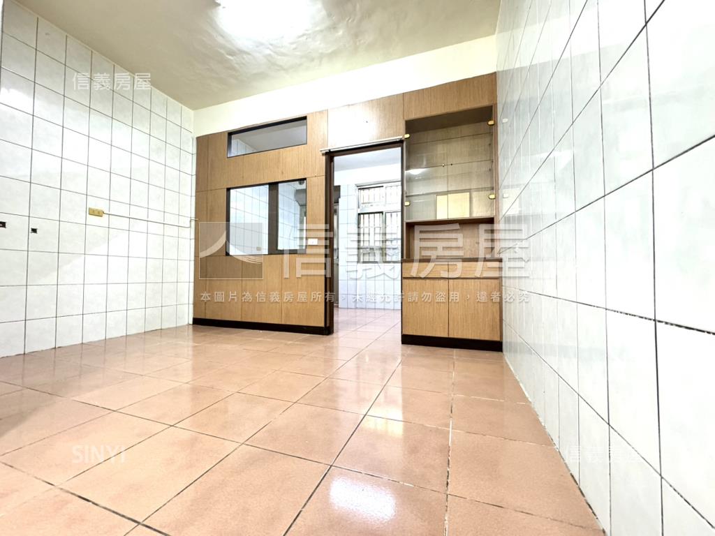 近軟園低總價透天房屋室內格局與周邊環境