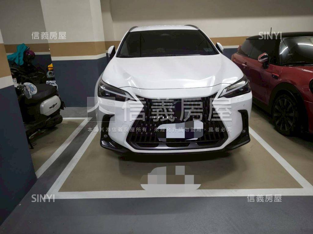 丰疆精裝豪景二房雙車位房屋室內格局與周邊環境