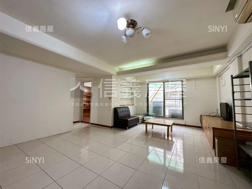 西門捷運公寓四樓房屋室內格局與周邊環境