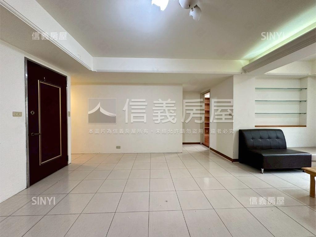 西門捷運公寓四樓房屋室內格局與周邊環境