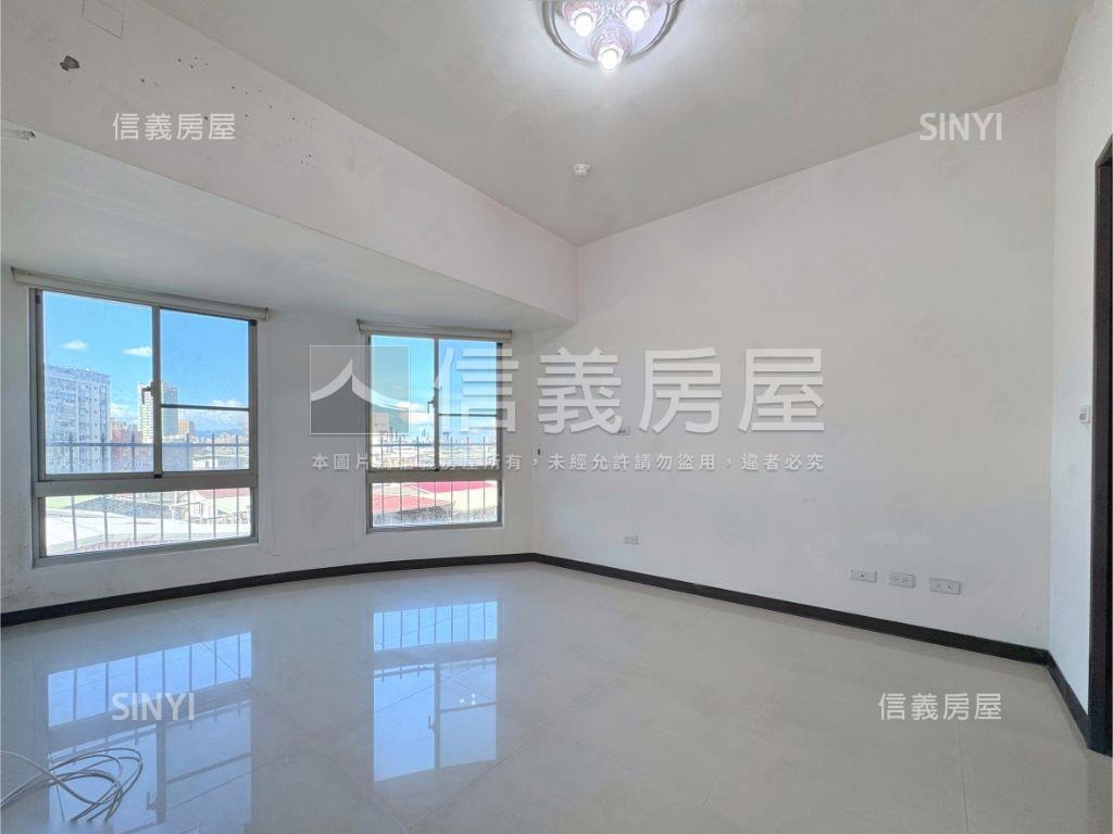 長虹華府看１０１三房車位房屋室內格局與周邊環境