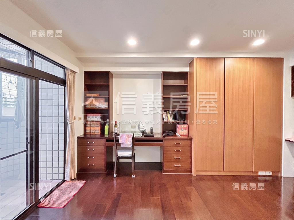 Ａ９高樓景觀美裝潢大三房房屋室內格局與周邊環境