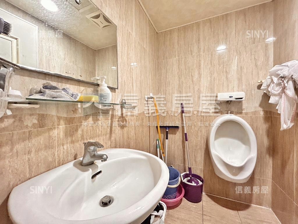 Ａ９高樓景觀美裝潢大三房房屋室內格局與周邊環境