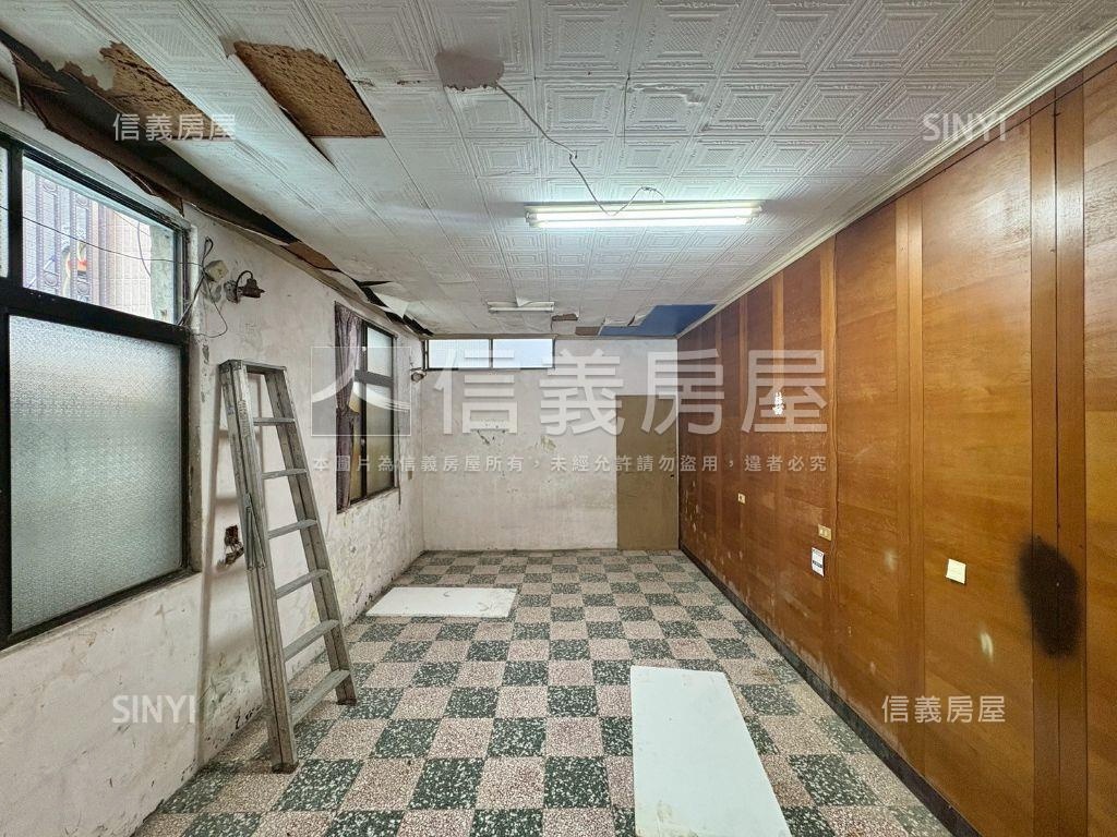楊湖路一段稀有臨路土地房屋室內格局與周邊環境