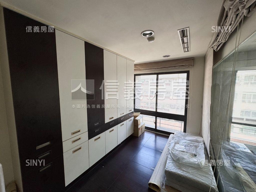 稀有！鉅虹森之旅四房平車房屋室內格局與周邊環境