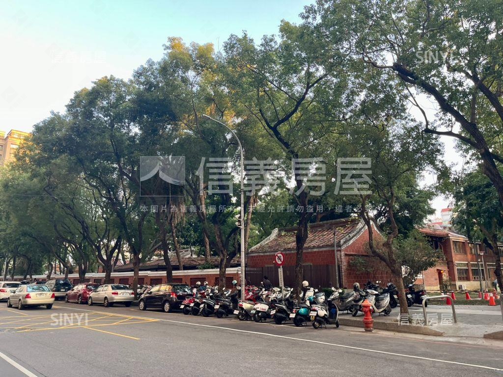 稀有！鉅虹森之旅四房平車房屋室內格局與周邊環境