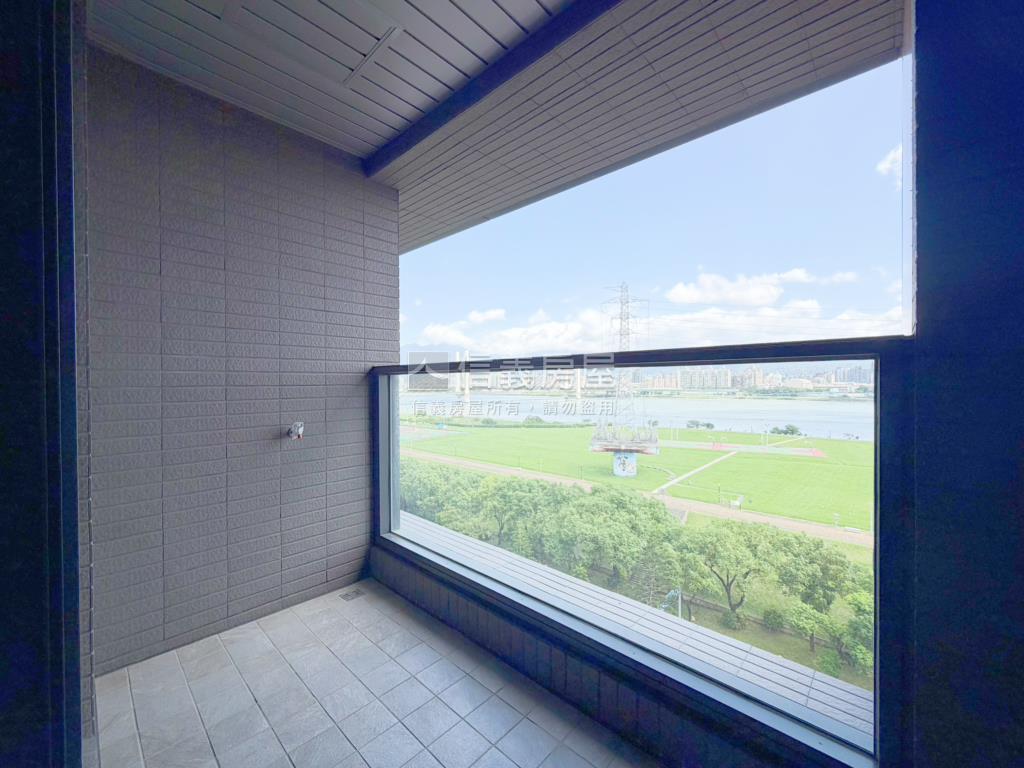 漾時光。正河景。３房車位房屋室內格局與周邊環境