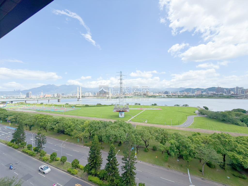 漾時光。正河景。３房車位房屋室內格局與周邊環境