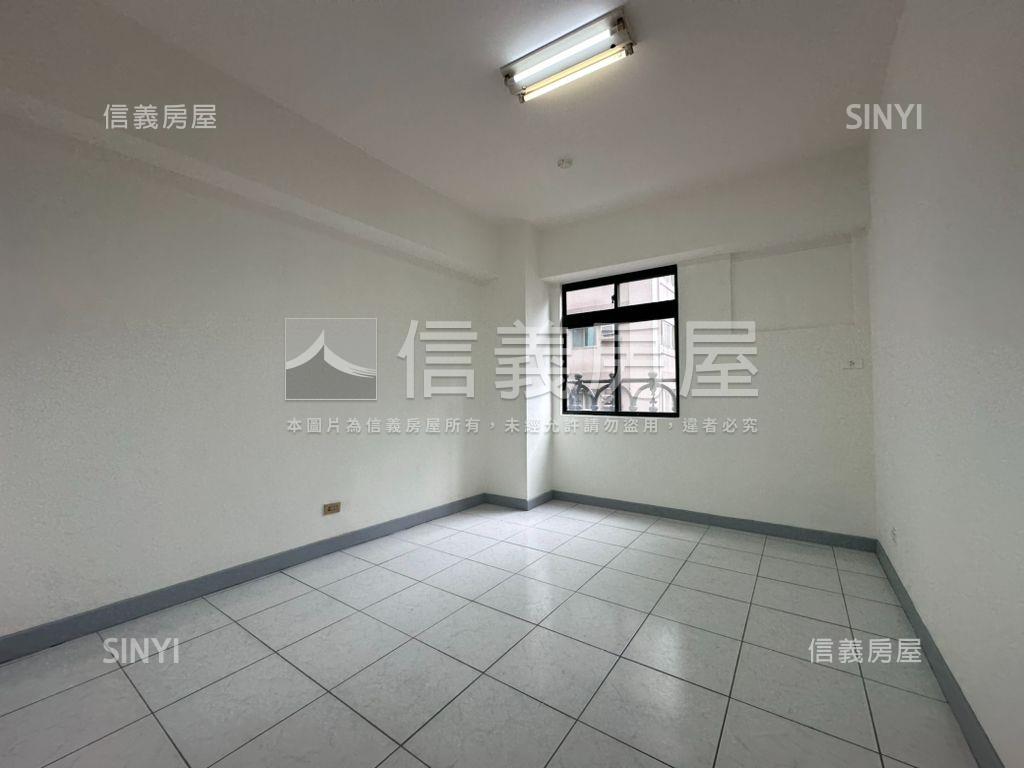 藝文米羅大地景觀三房車位房屋室內格局與周邊環境