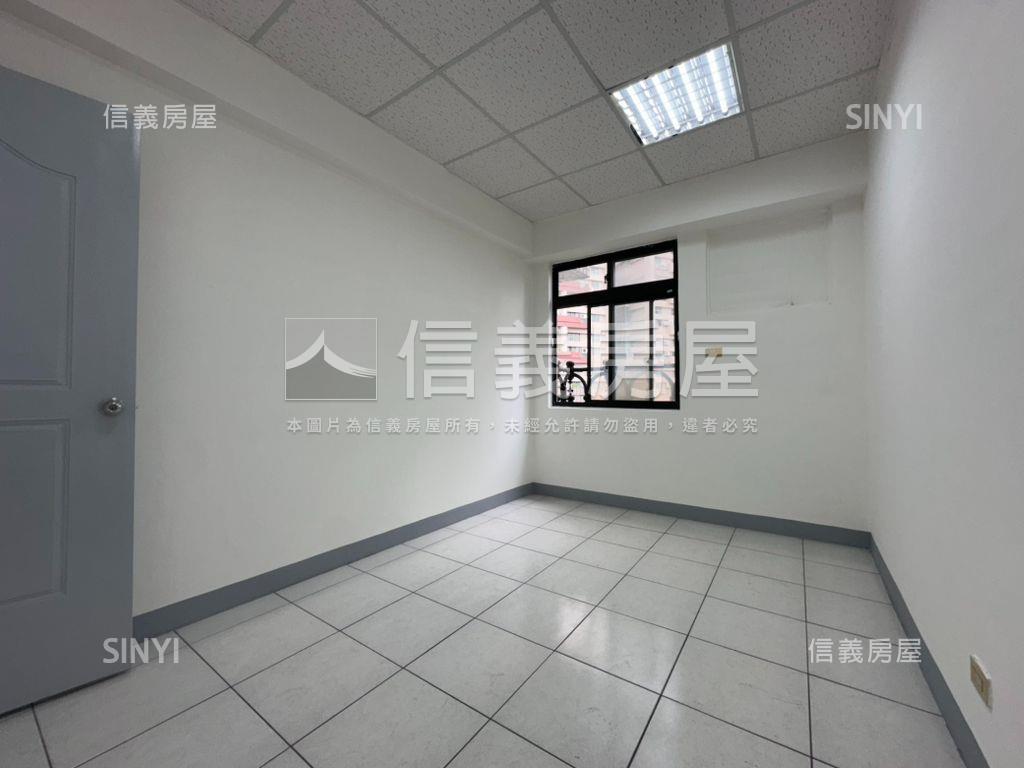 藝文米羅大地景觀三房車位房屋室內格局與周邊環境