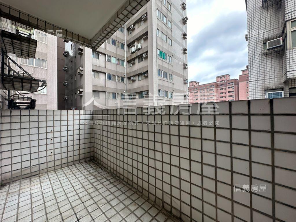 藝文米羅大地景觀三房車位房屋室內格局與周邊環境