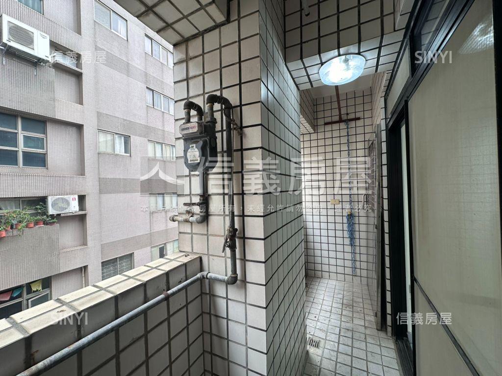 藝文米羅大地景觀三房車位房屋室內格局與周邊環境