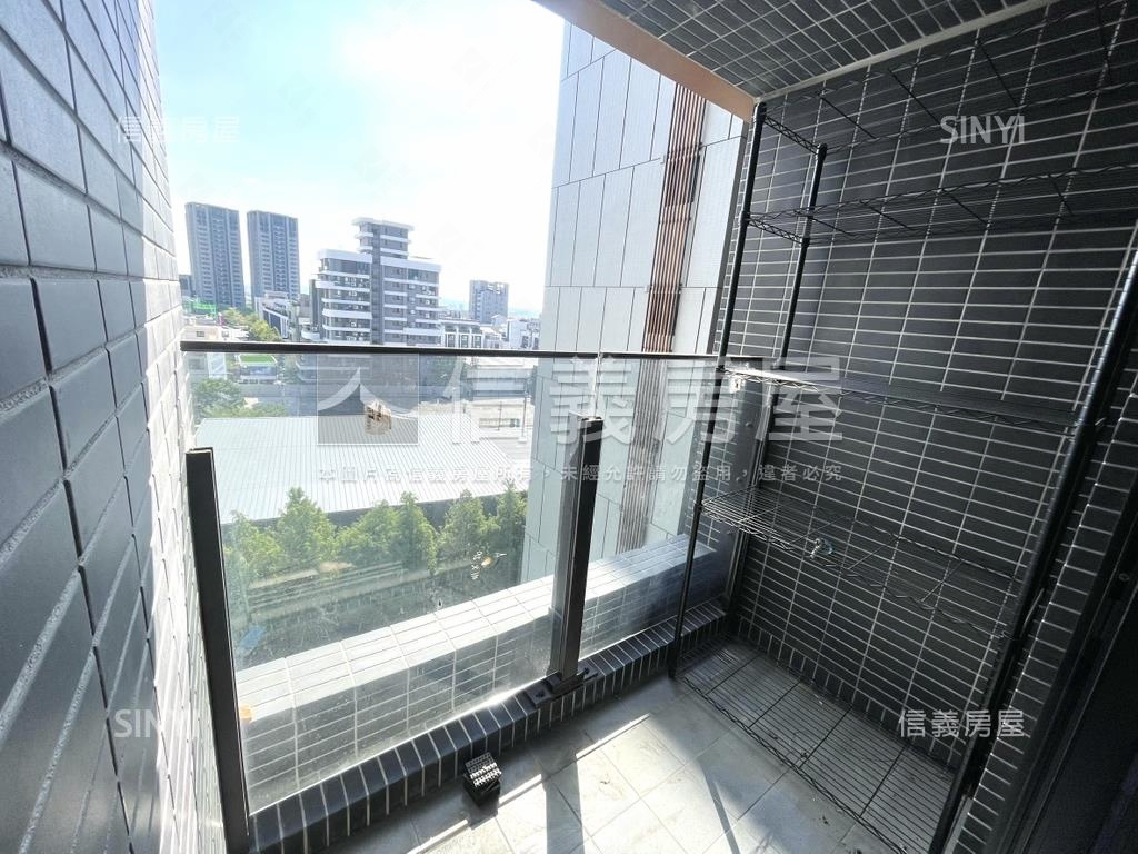 潤隆精美三房平車房屋室內格局與周邊環境