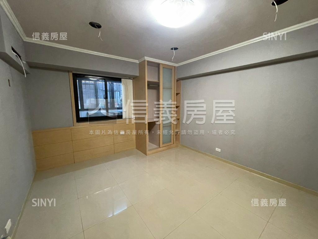 民生雙併管理景觀宅＋車位房屋室內格局與周邊環境
