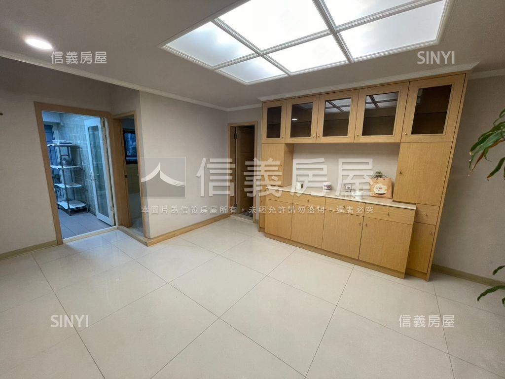 民生雙併管理景觀宅＋車位房屋室內格局與周邊環境