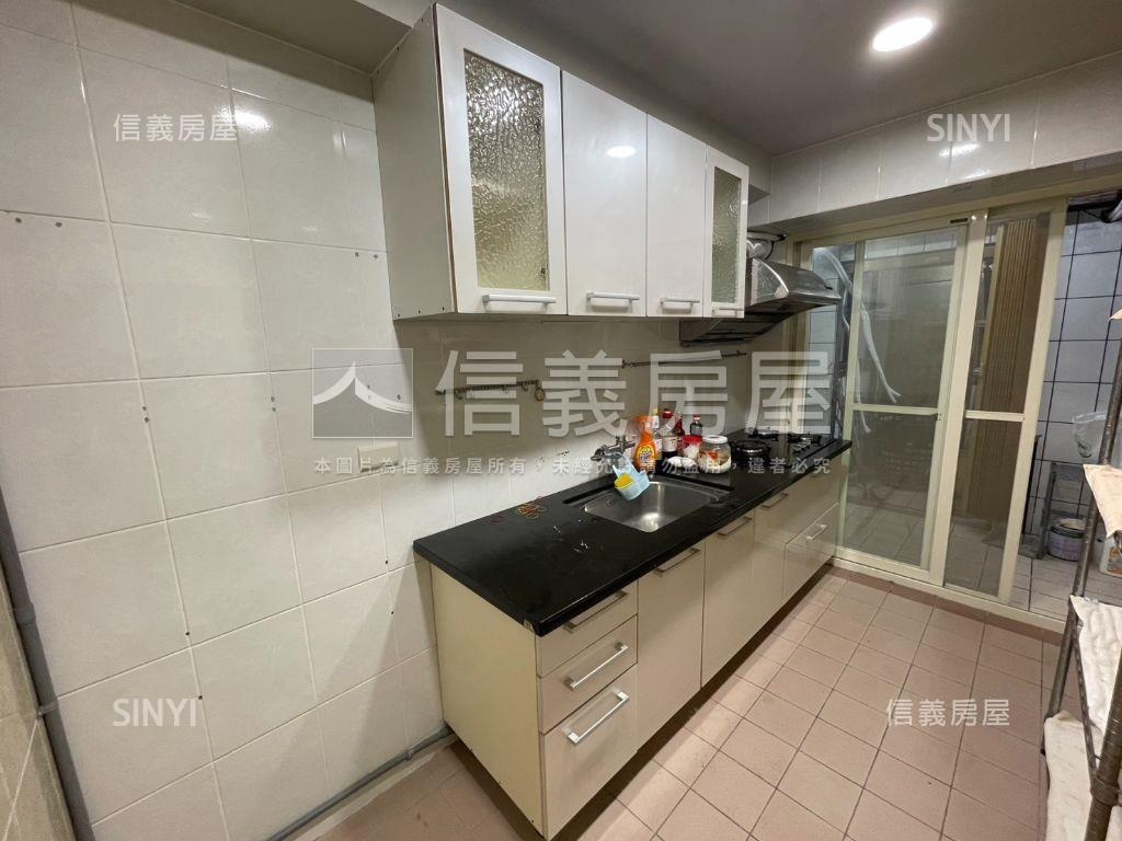 民生雙併管理景觀宅＋車位房屋室內格局與周邊環境