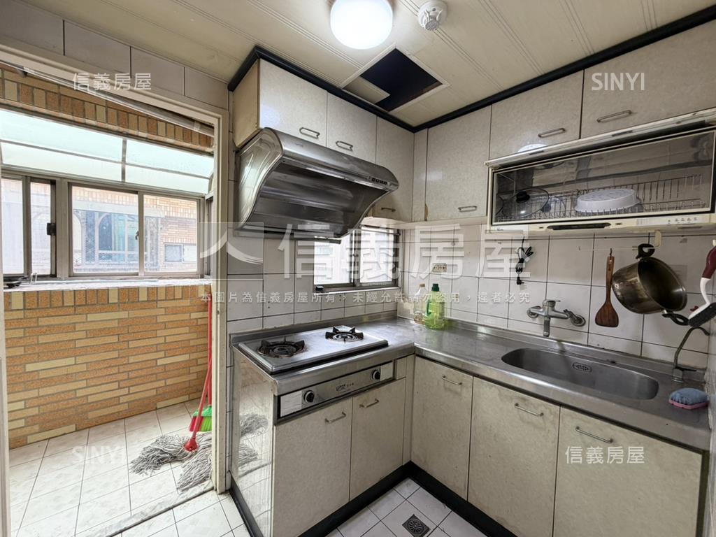 大成龍門次頂樓三房房屋室內格局與周邊環境