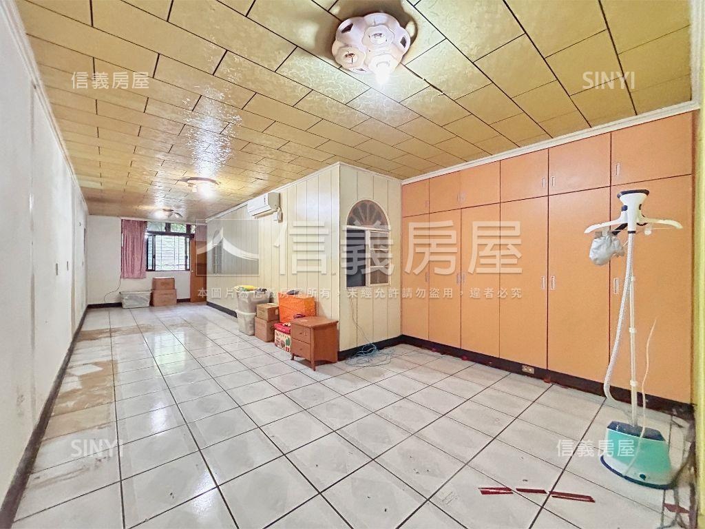重劃區旁大地坪透天房屋室內格局與周邊環境