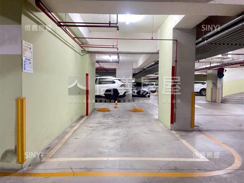 凱撒四房平車房屋室內格局與周邊環境