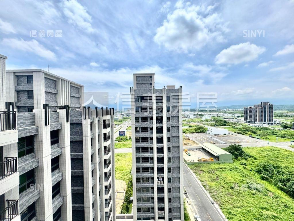 嘉義佳昂景觀美三房平車房屋室內格局與周邊環境