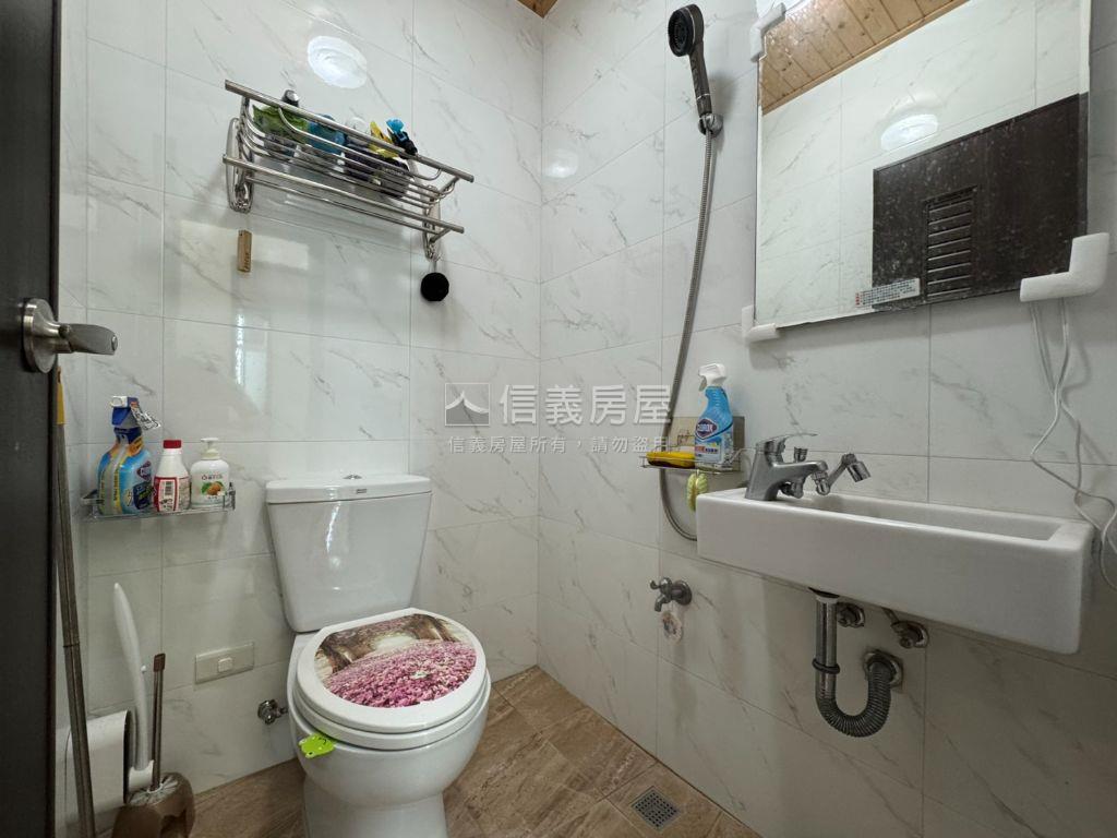 永康輕屋齡景觀二房平車房屋室內格局與周邊環境
