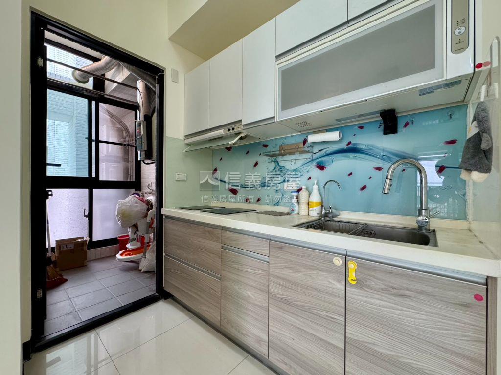 永康輕屋齡景觀二房平車房屋室內格局與周邊環境