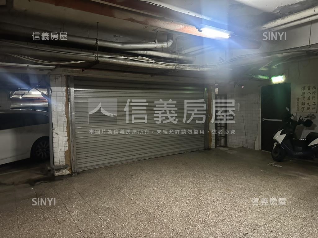 信義安和四房附車位房屋室內格局與周邊環境
