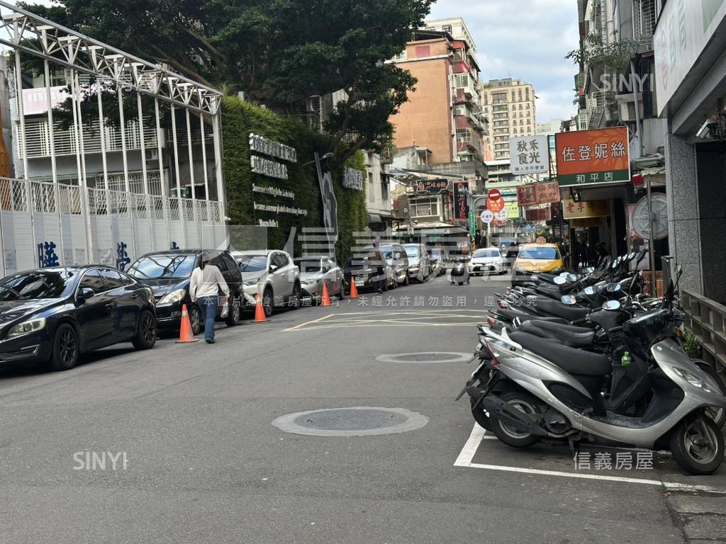 信義安和四房附車位房屋室內格局與周邊環境