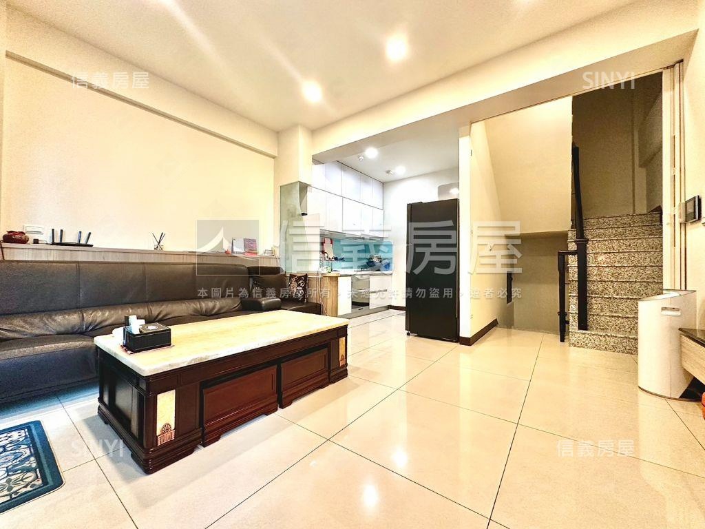 仁雄商圈輕屋齡車墅房屋室內格局與周邊環境