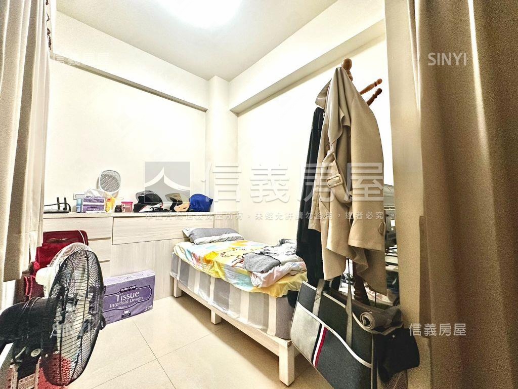 仁雄商圈輕屋齡車墅房屋室內格局與周邊環境