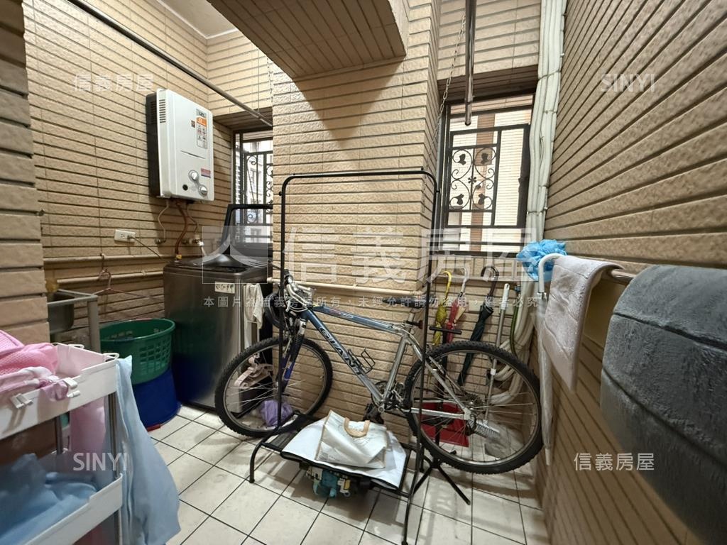 帝后極美４房車位房屋室內格局與周邊環境