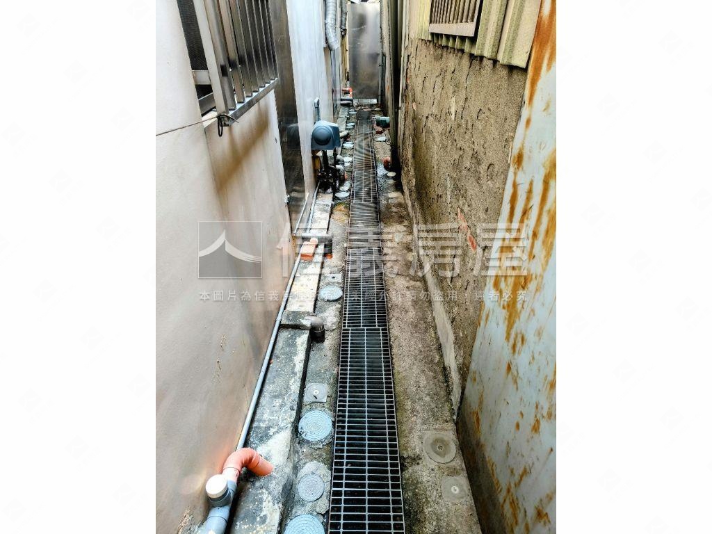 新興公園低單價活巷透天房屋室內格局與周邊環境