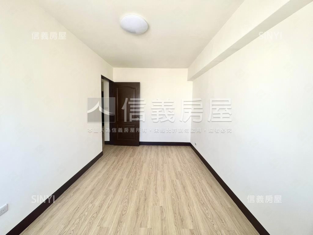巨蛋·新上街屋況棒溫馨宅房屋室內格局與周邊環境