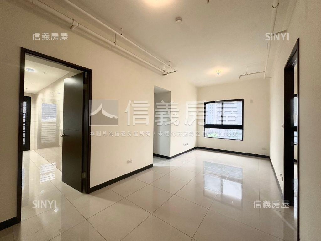 荷悅１５樓可另買平面車位房屋室內格局與周邊環境