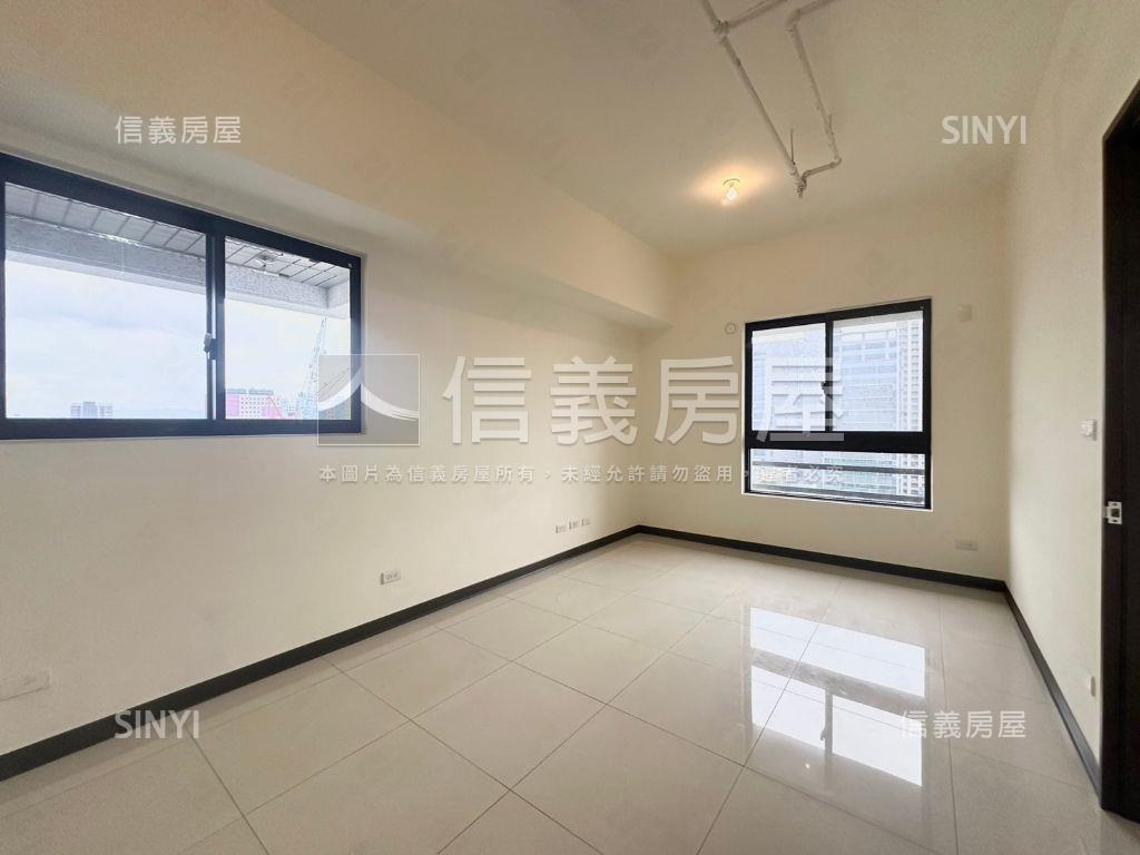 荷悅１５樓可另買平面車位房屋室內格局與周邊環境