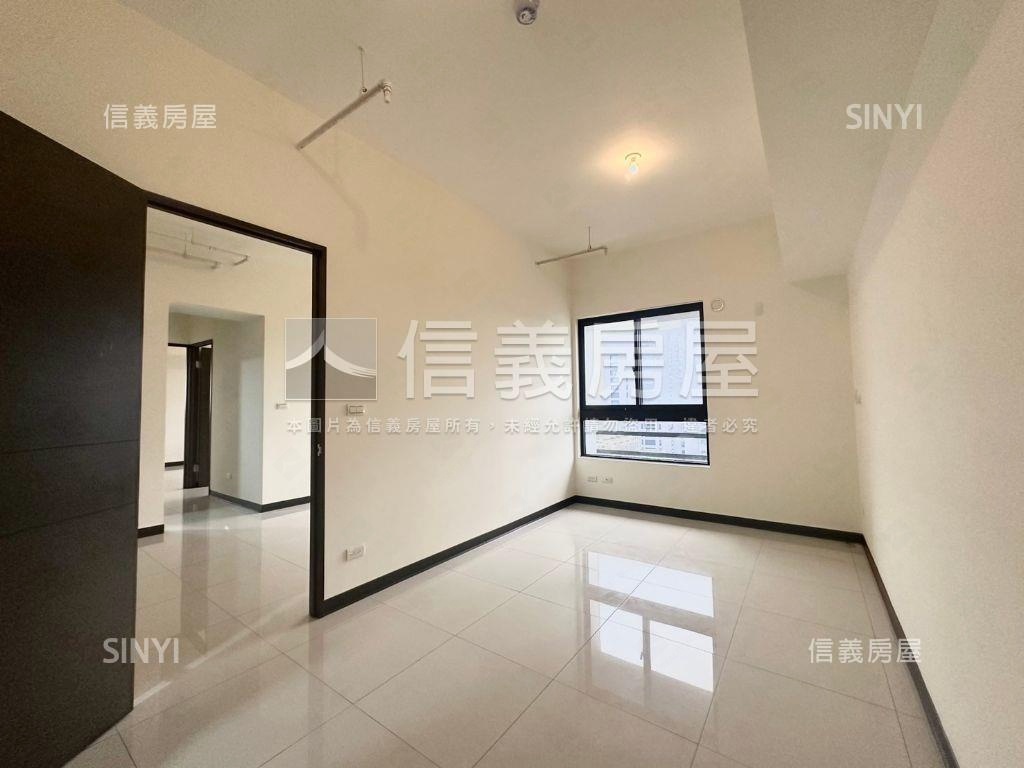 荷悅１５樓可另買平面車位房屋室內格局與周邊環境