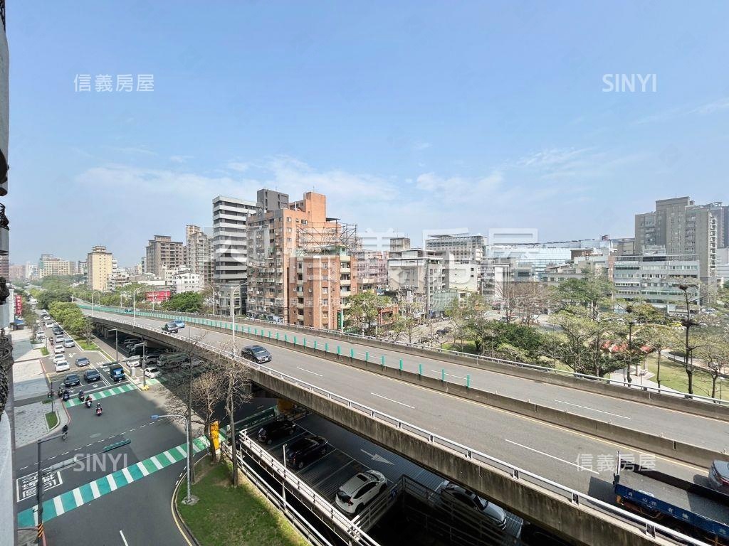 敦煌面公園３房房屋室內格局與周邊環境