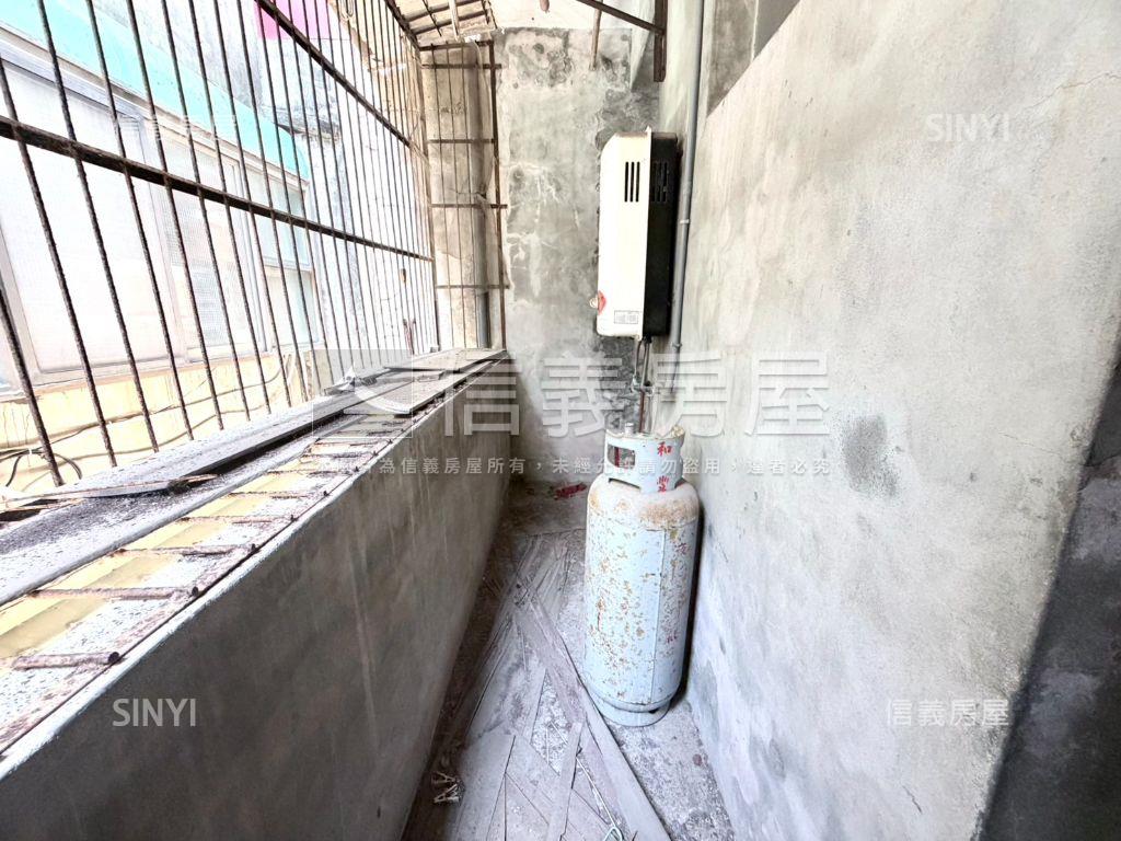山子頂公園旁美透天房屋室內格局與周邊環境