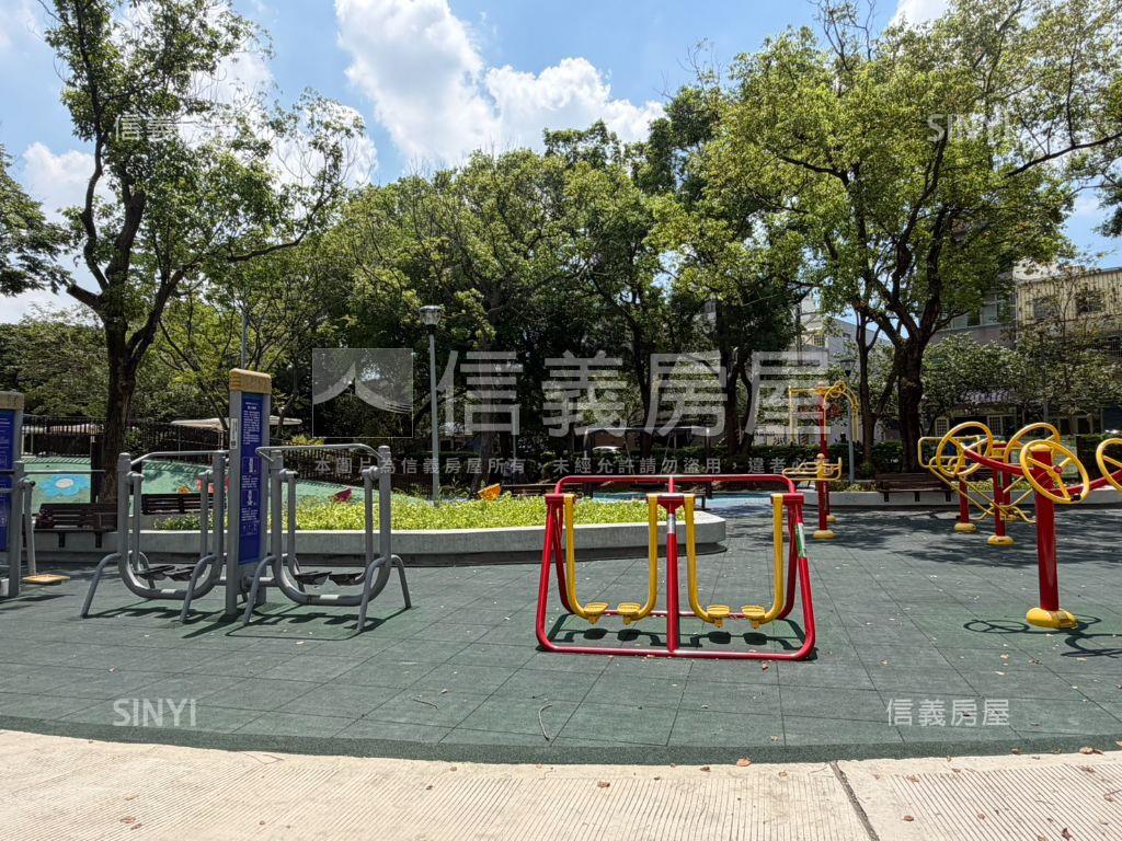 山子頂公園旁美透天房屋室內格局與周邊環境