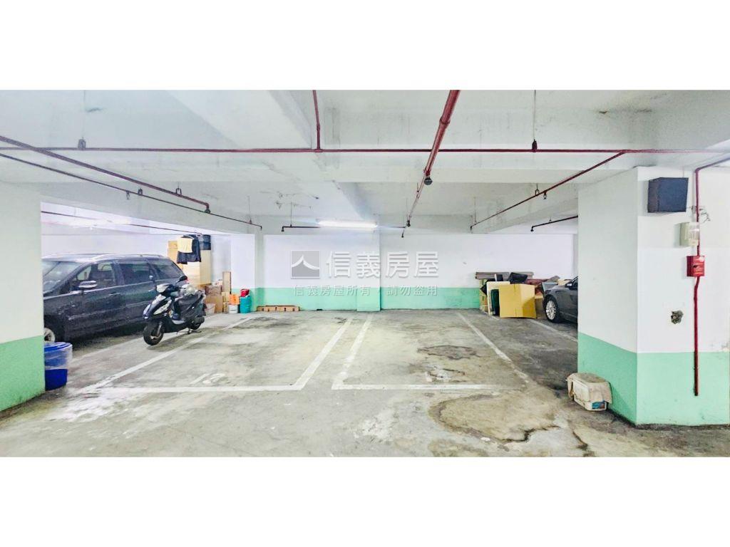 敦化雙星★林蔭附車位房屋室內格局與周邊環境