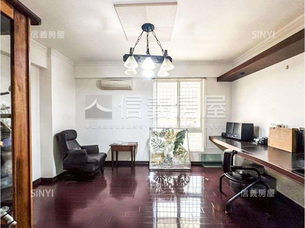 生態園區歐風前後雙車別墅房屋室內格局與周邊環境