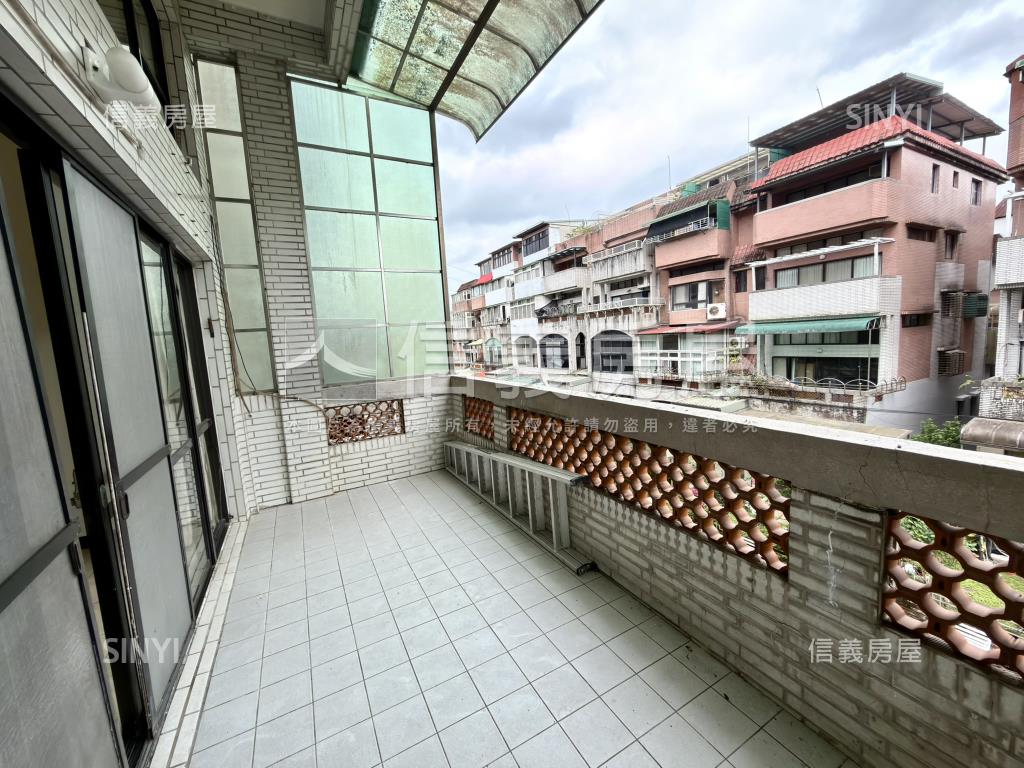 吉祥園●寬敞舒適●樓中樓房屋室內格局與周邊環境