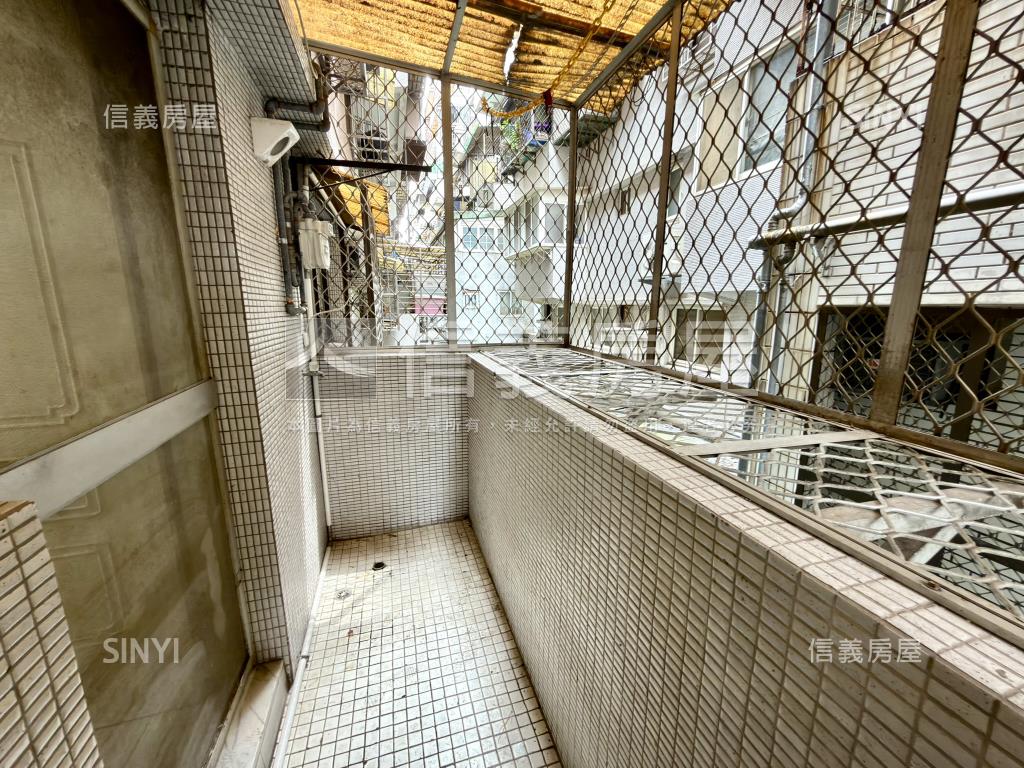 吉祥園●寬敞舒適●樓中樓房屋室內格局與周邊環境