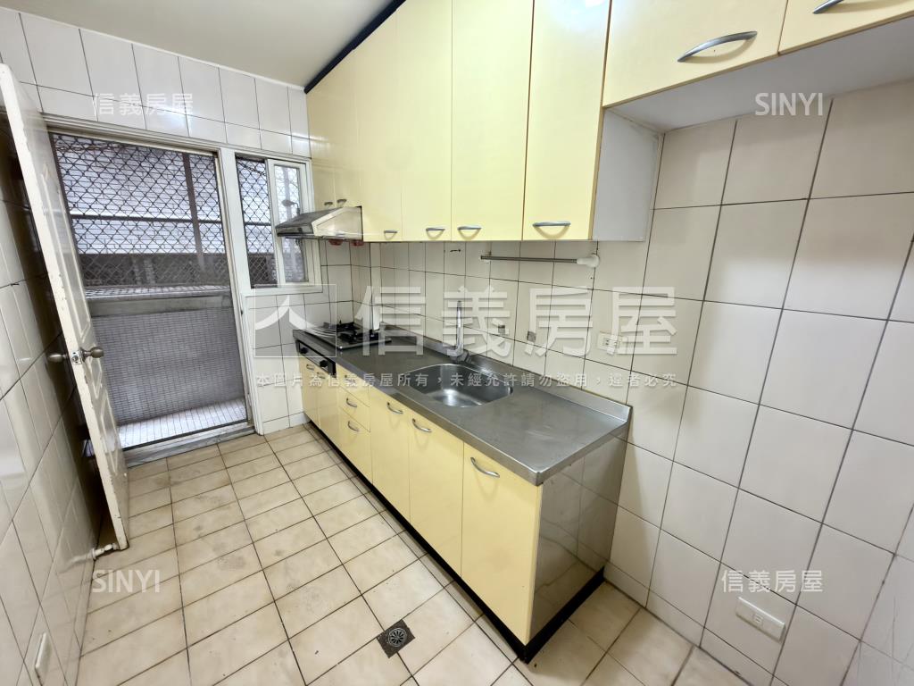 吉祥園●寬敞舒適●樓中樓房屋室內格局與周邊環境