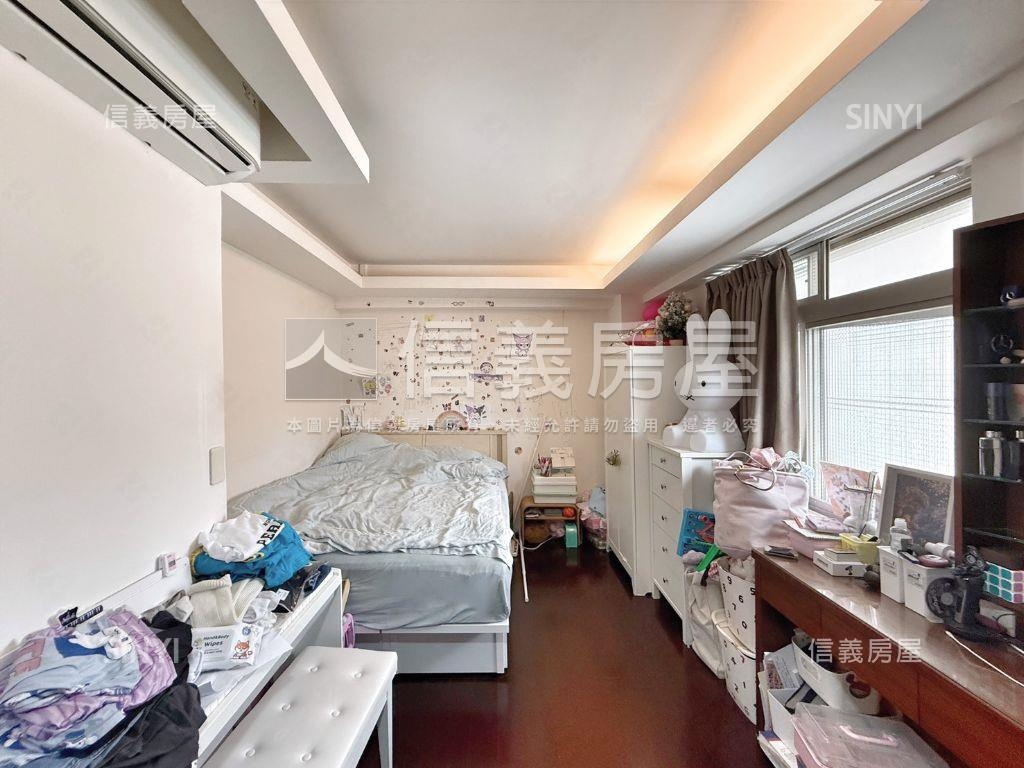 竹圍捷運稀有電梯華廈房屋室內格局與周邊環境