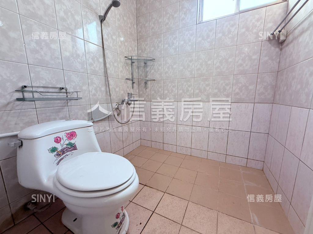 專任小城三房平車屋況佳房屋室內格局與周邊環境